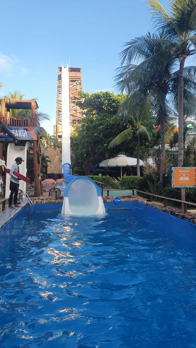 Toboagua insano quase vertical